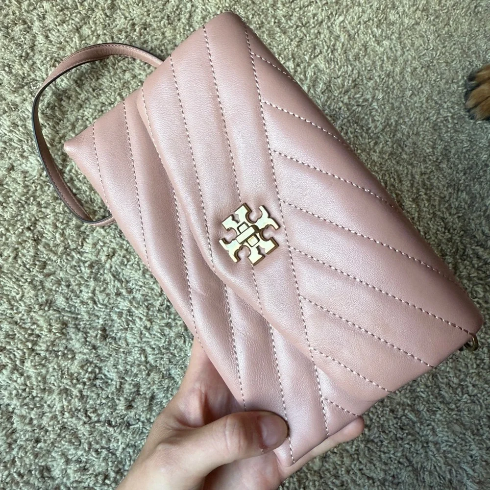 Tory Burch Blush Quilted Crossbody Bag - Picture 1 of 7